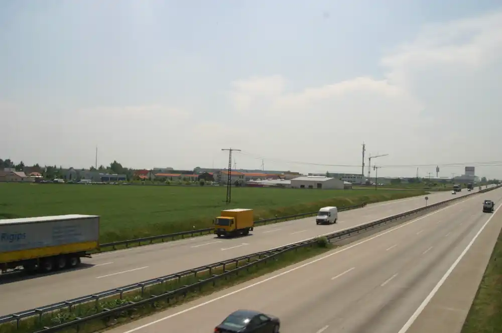 Gewerbegebiet an der A9